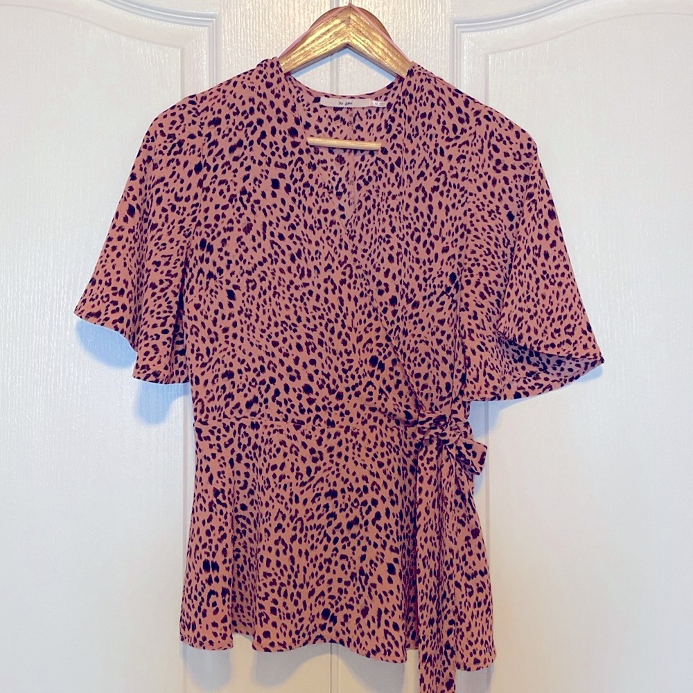 mi ami designer pink leopard short sleeve top size medium